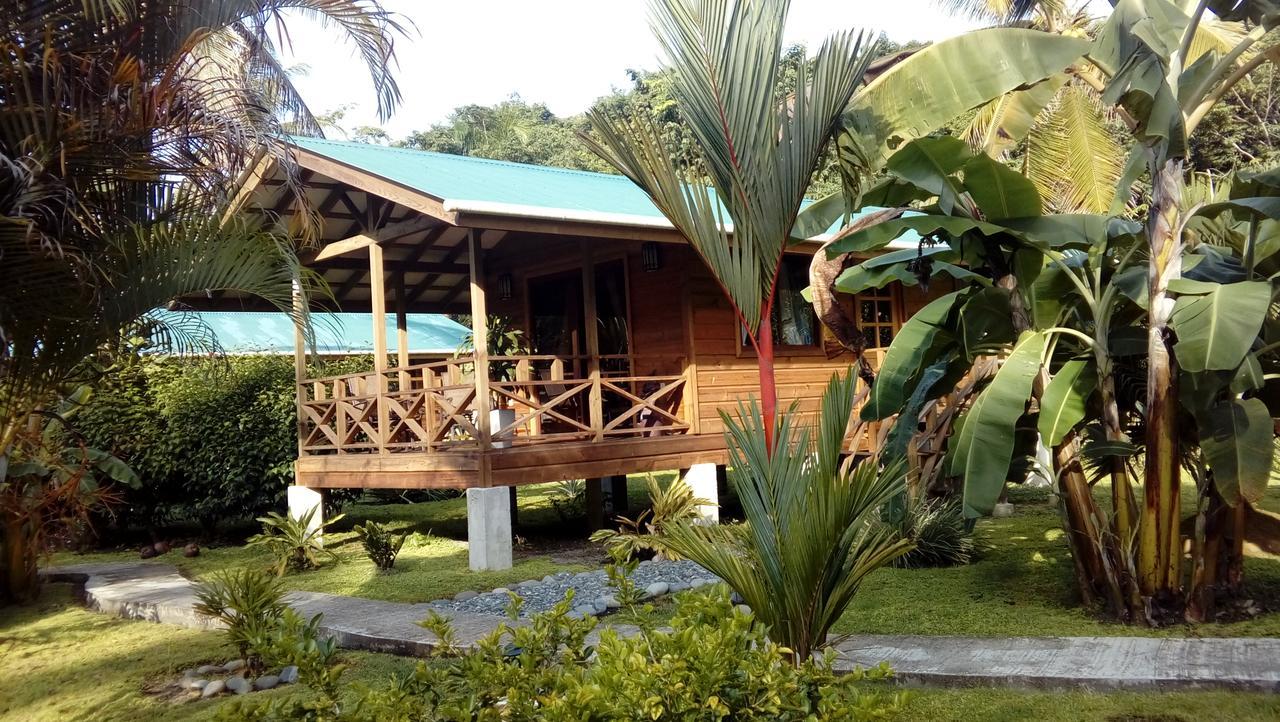 J And H Garden Cabinas Bocas Town Ngoại thất bức ảnh