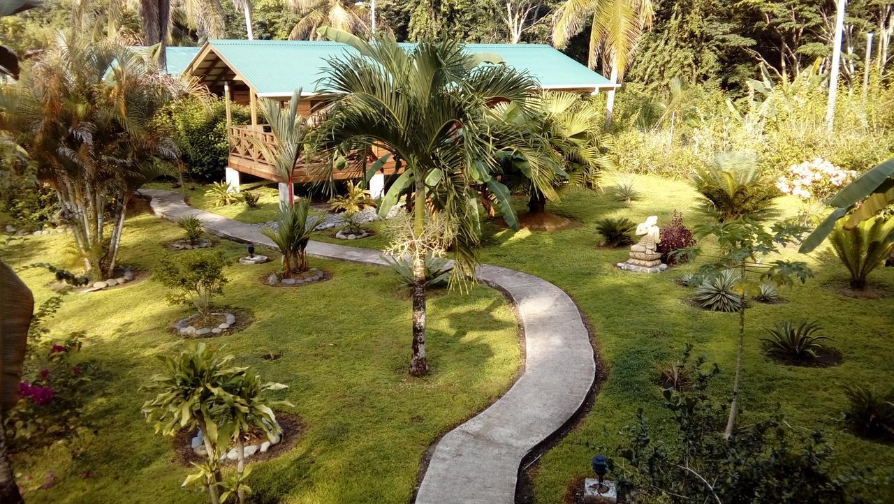 J And H Garden Cabinas Bocas Town Ngoại thất bức ảnh