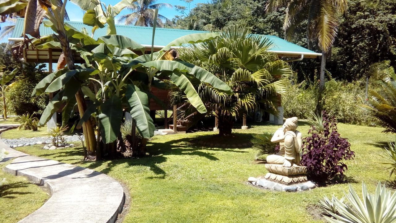 J And H Garden Cabinas Bocas Town Ngoại thất bức ảnh