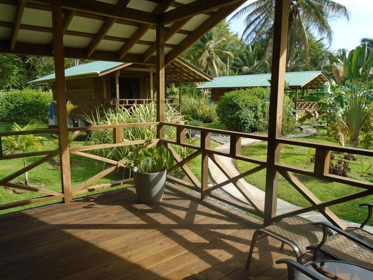 J And H Garden Cabinas Bocas Town Ngoại thất bức ảnh