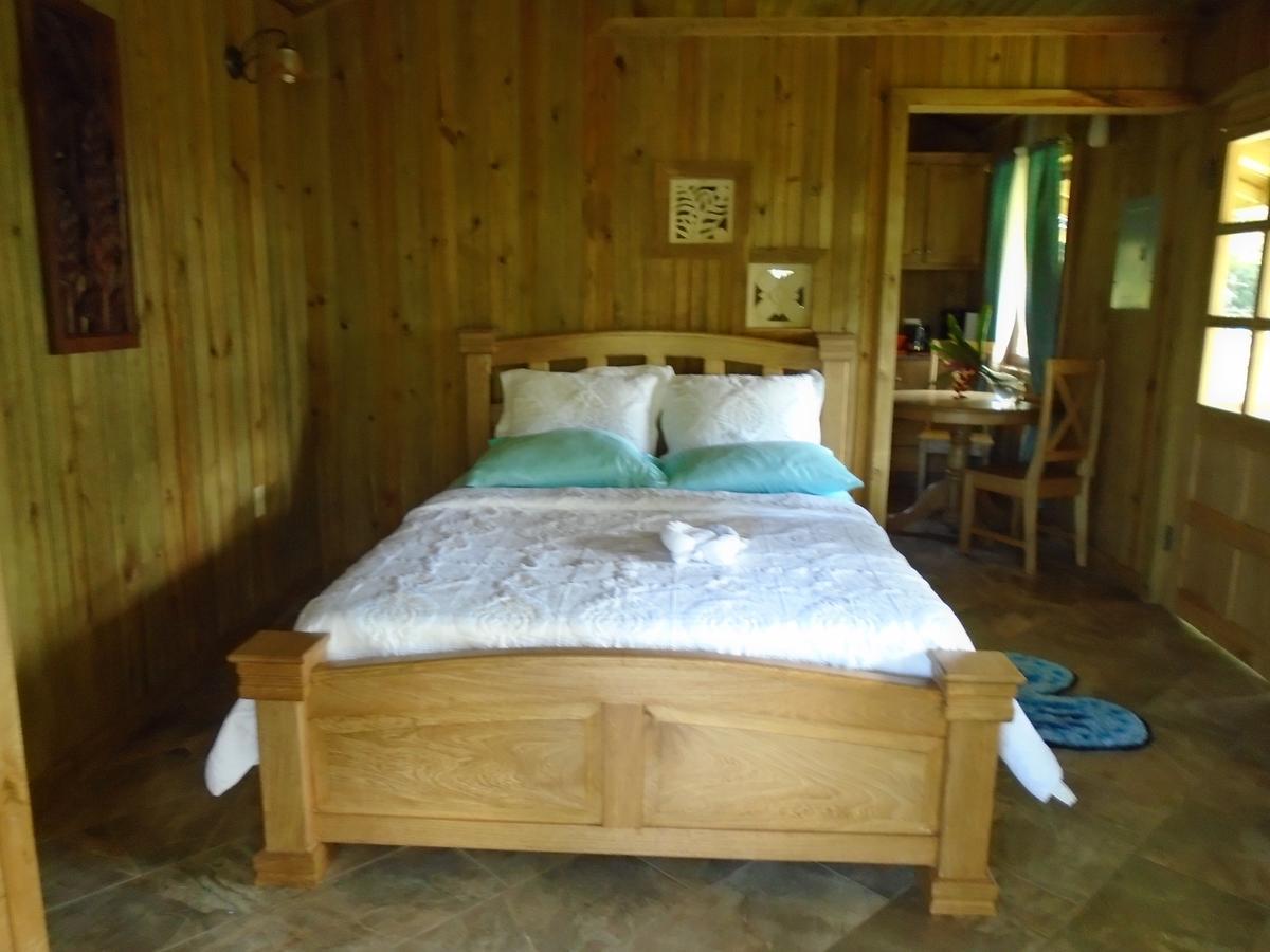 J And H Garden Cabinas Bocas Town Ngoại thất bức ảnh